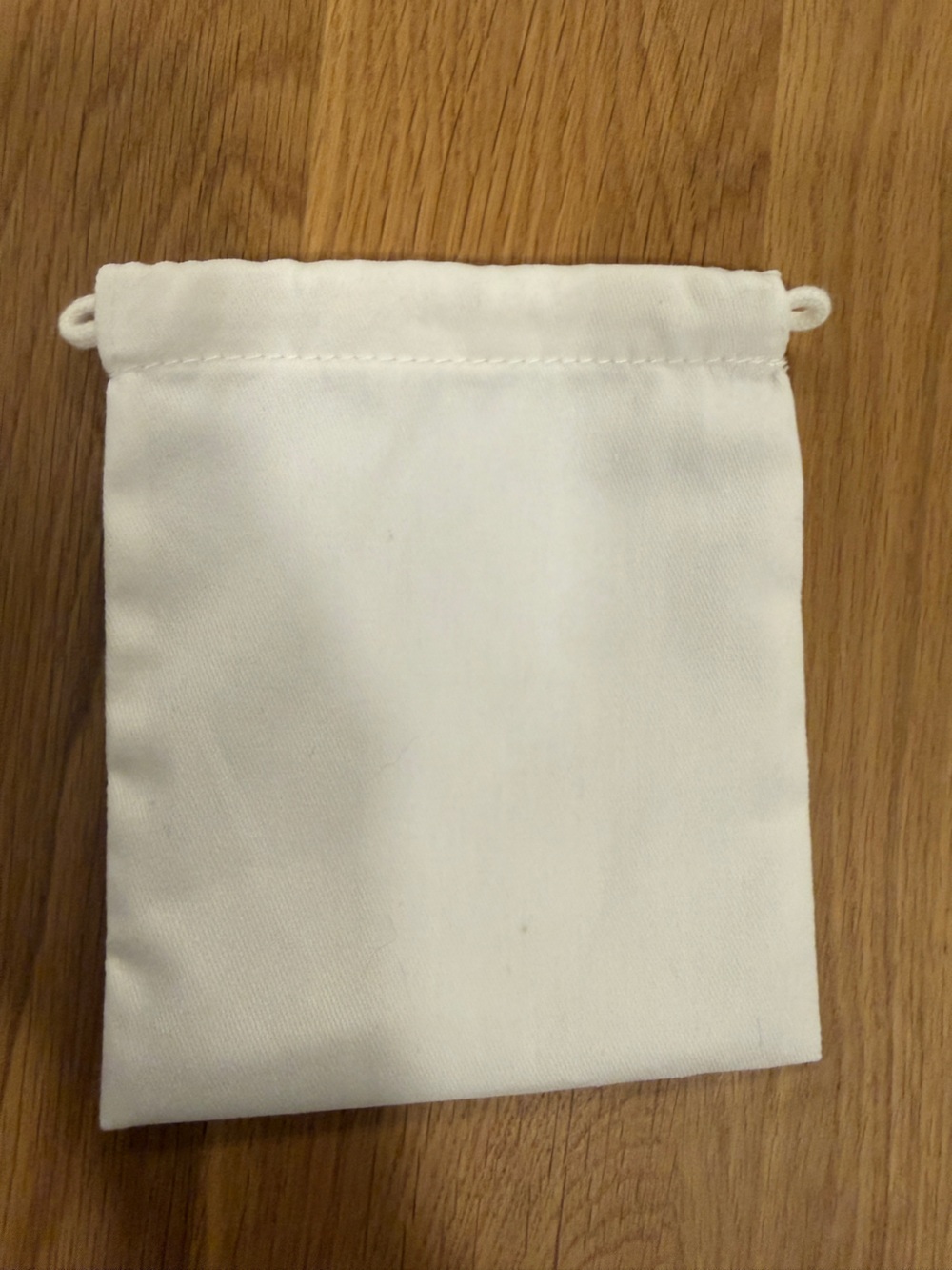 Small White Dior Drawstring Pouch - Picture 2 of 2